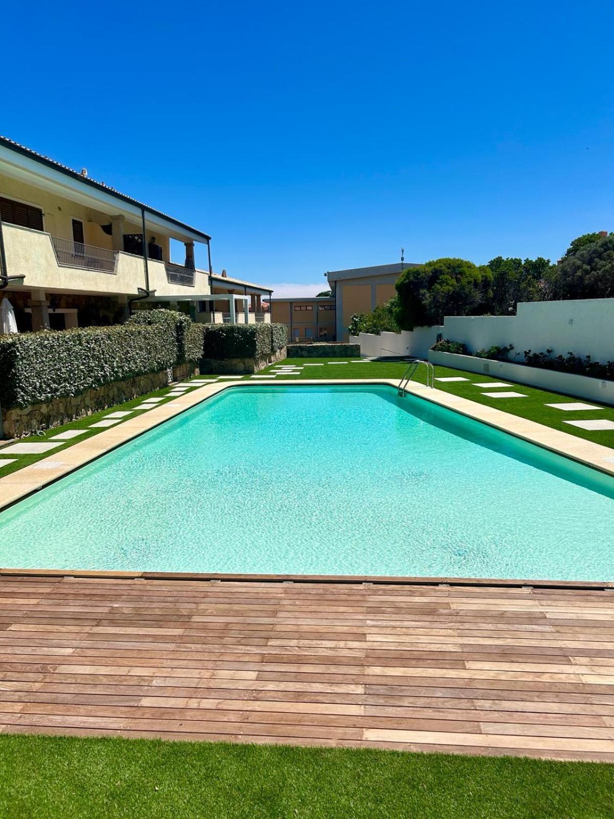 Appartamento Incantevole Con Piscina Palau Exteriér fotografie
